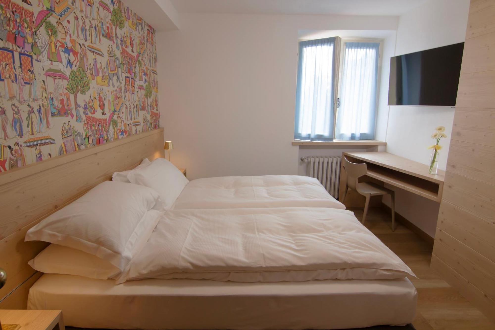 Hotel Miralago Bossico Værelse billede