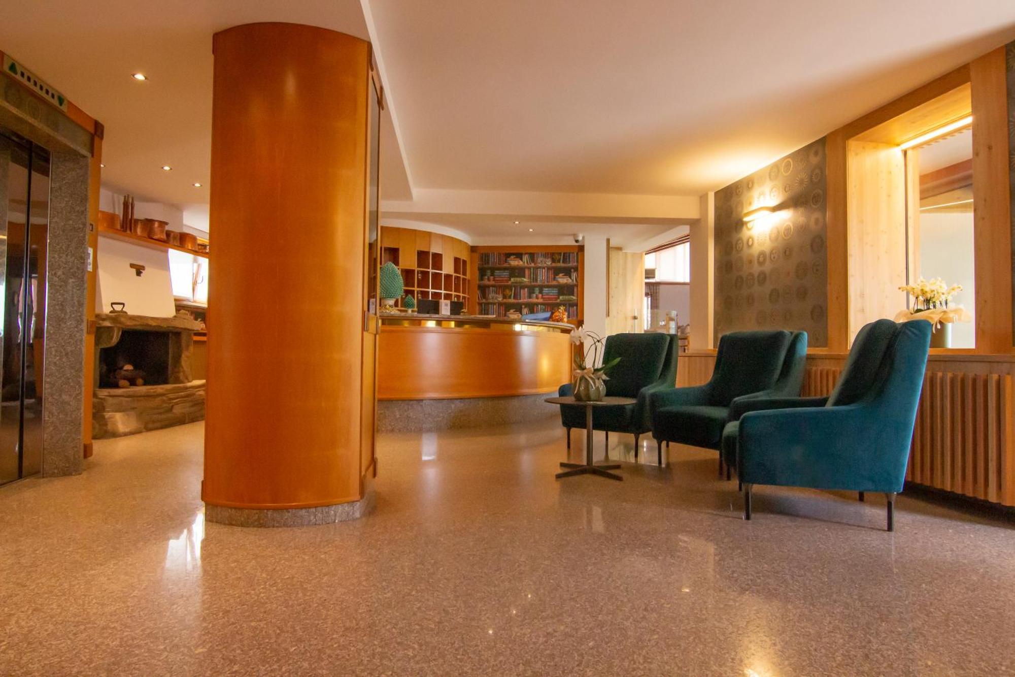 Hotel Miralago Bossico Eksteriør billede