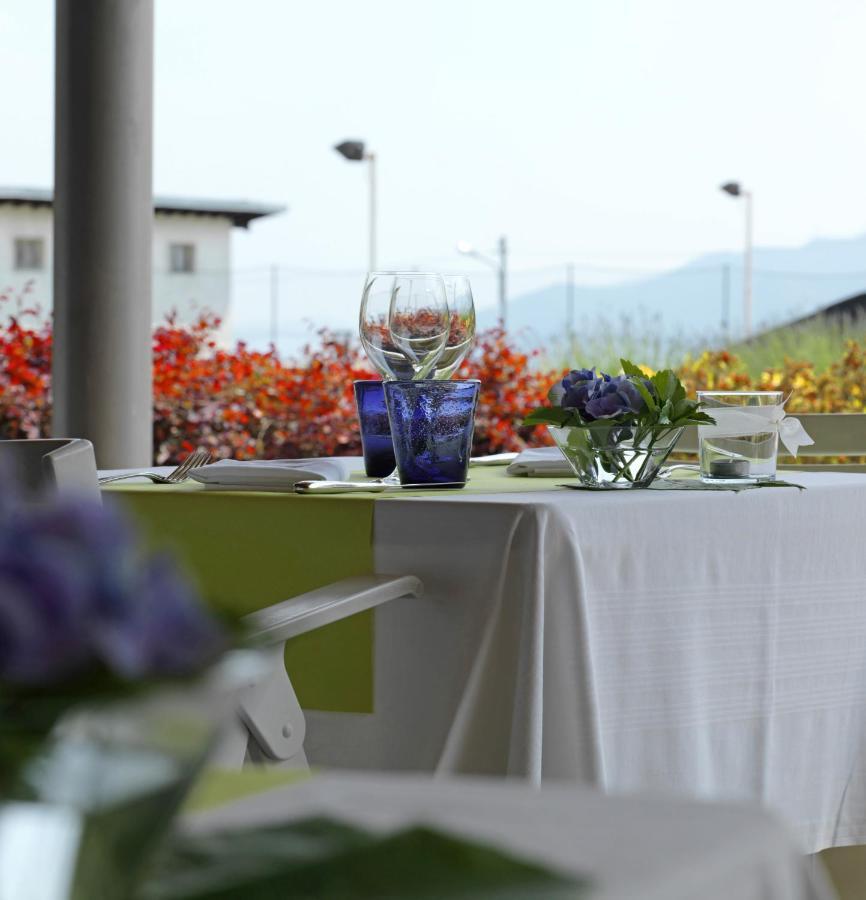 Hotel Miralago Bossico Eksteriør billede