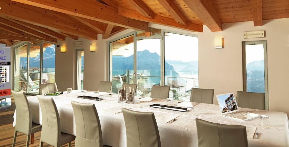 Hotel Miralago Bossico Eksteriør billede